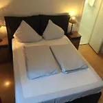 都柏林酒店&爱尔兰酒馆 招待所 3*