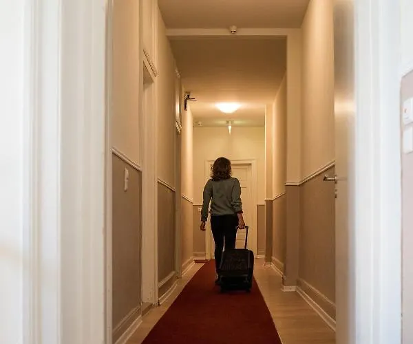 The Dubliner & Irish Pub 3*