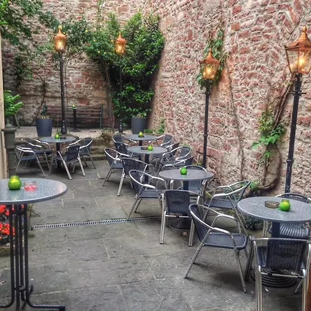 The Dubliner & Irish Pub Guest house